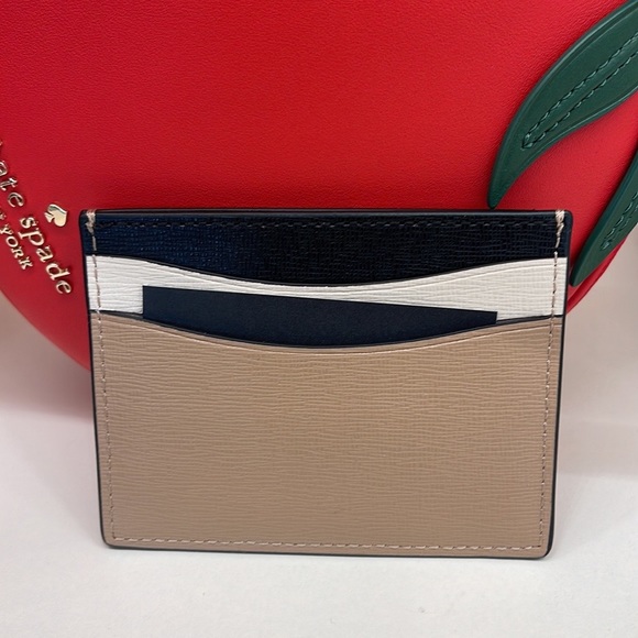 Kate Spade Morgan Colorblocked Cardholder
Cafe Mocha 
NWT - Picture 12 of 16